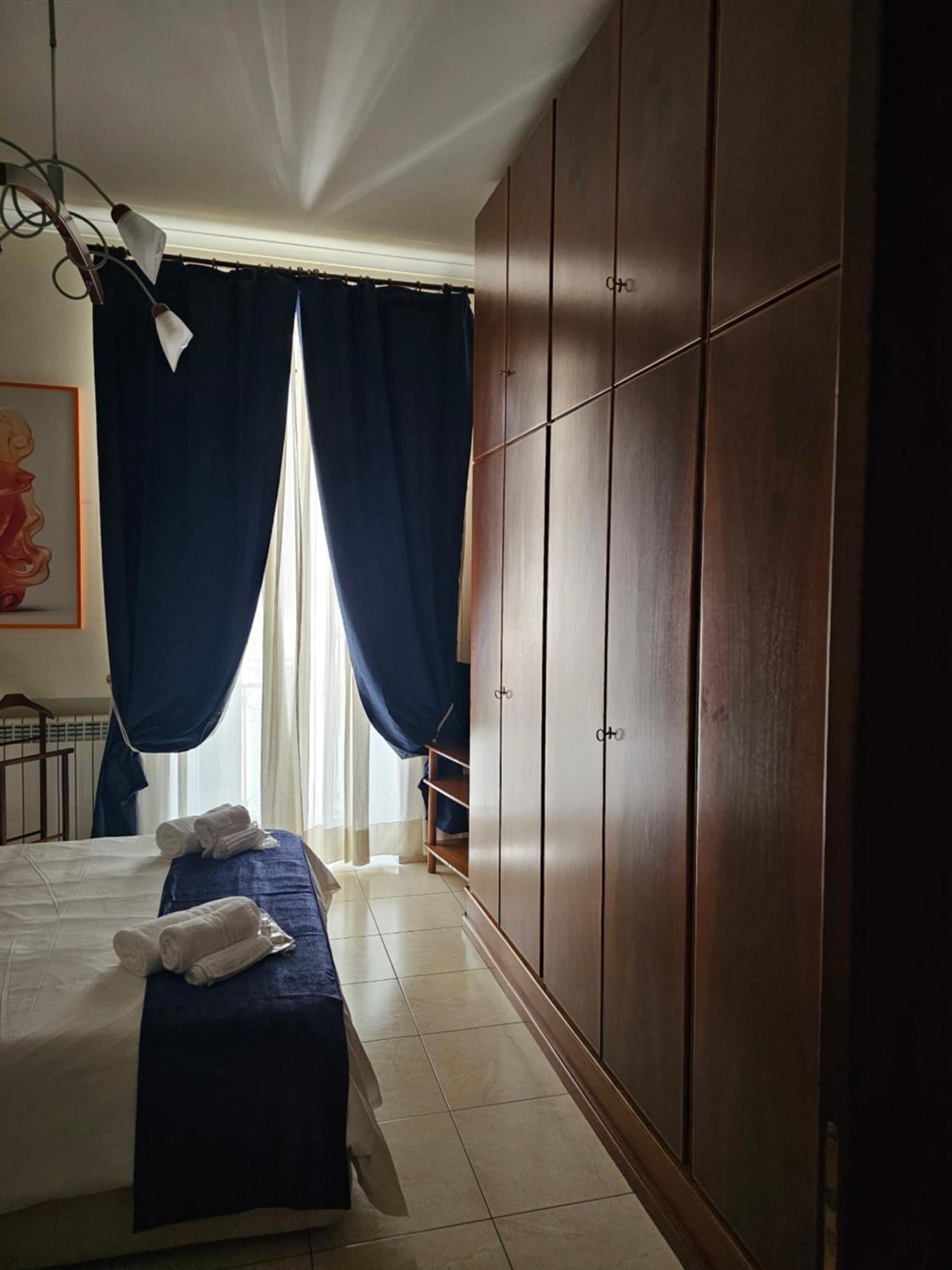 Vomero Inn Неаполь Экстерьер фото